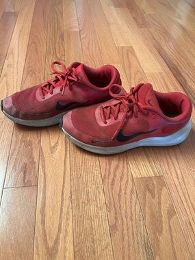 Nike Red and Black Athletic Sneakers boys 6